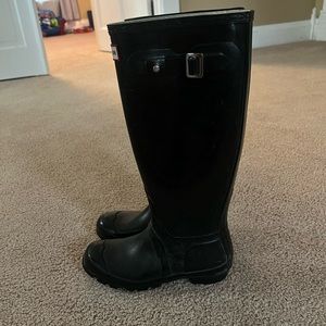 Hunter tall glossy rain boots